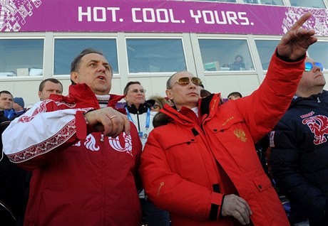 Vladimir Putin a Vitalij Mutko.
