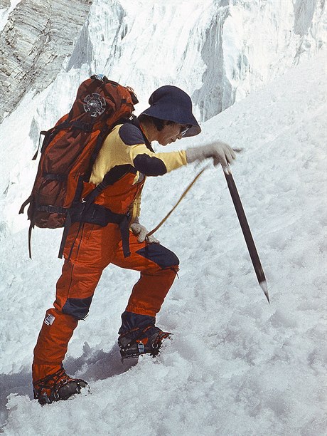 Džunko Tabeiová na nejvyšší hoře Sovětského svazu Communism Peak v roce 1985.