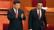 Čínský prezident Si Ťin-pching a premiér Li Kche-čchiang (vpravo).