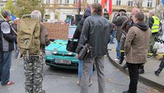 Demonstranti jsou zárove proti Evropské unii.