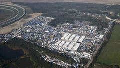 Letecký pohled na dungli ve francouzském Calais