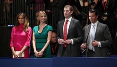 Rodina prezidentského kandidáta republikkánů Donalda Trumpa. Zleva jeho třetí... | na serveru Lidovky.cz | aktuální zprávy