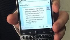 SMS zpráva, kterou poslal Danielu Hermanovi éf hradního protokolu Jindich...