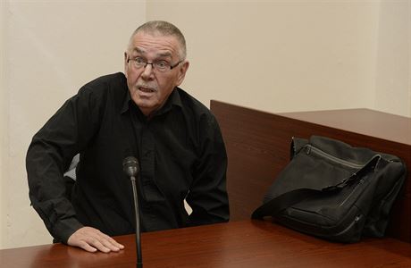 Praský obvodní soud nepiznal 8. listopadu notái Václavu Halbichovi nárok na...