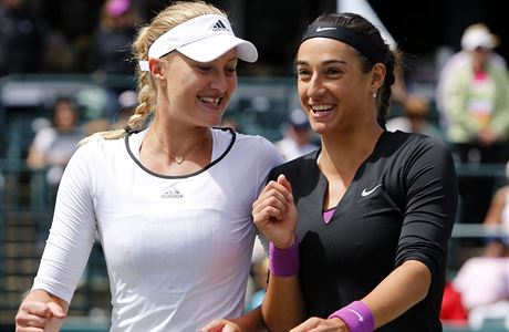 Francouzské tenistky pykají za kritiku svazu. Vpravo Caroline Garciaová.