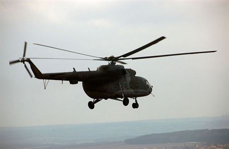 Vrtulnk Mi-17 z flotily esk armdy.