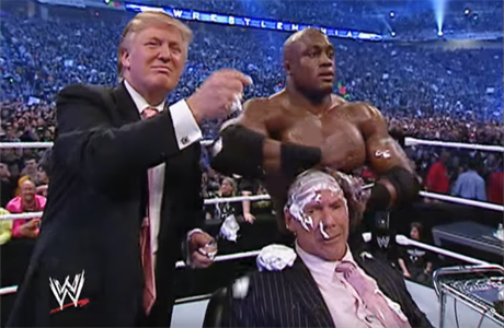 Donald Trump je vánivým fanoukem wrestlingu.