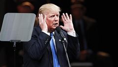 Donald Trump bhem svého projevu v Severní Karolín.
