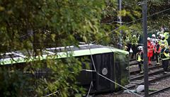Pi nehod tramvaje v jinm Londn zahynulo sedm lid