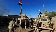 Irácké vládní jednotky dobyly šest čtvrtí na východě Mosulu. IS odpovídá masakry