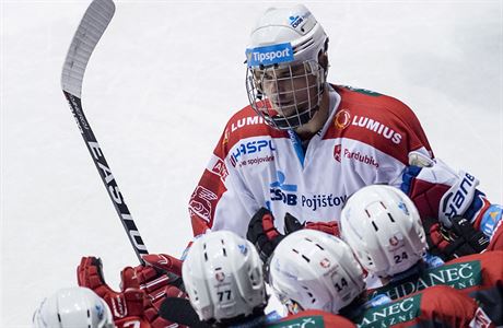 HC Dynamo Pardubice - Pirti Chomutov. Petr Skora z Pardubic slav.