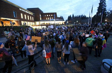 Protesty proti Trumpovi v Eugene.