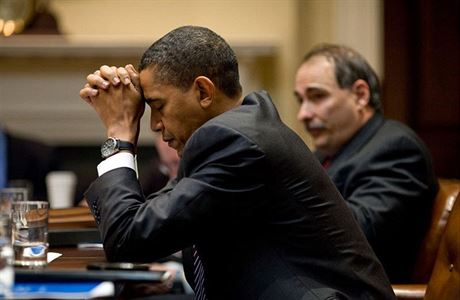Prezident Obama a jeho poradce Axelrod bhem slyen ohledn klimatickch zmn.