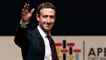 Zakladatel Facebooku Mark Zuckerberg na konferenci v Peru v listopadu 2016.