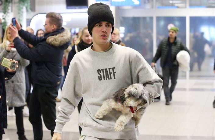 Justin Bieber dorazil do Prahy.