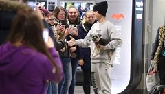 Na Justina Biebera ekal na letiti zástup vrných eských fanouk.