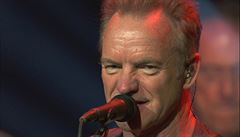 Zpěvák Sting na svém koncertě v pařížském Bataclanu. | na serveru Lidovky.cz | aktuální zprávy
