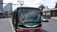 Návrat ‚trolejbusů‘ do Prahy? Dopravní podnik je vyzkouší v ‚laboratoři Prosek‘