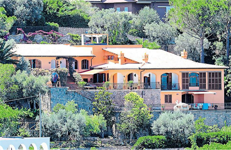 Vila v Monte Argentariu, kterou v roce 2009 pronajal Markus Hasler Marku...