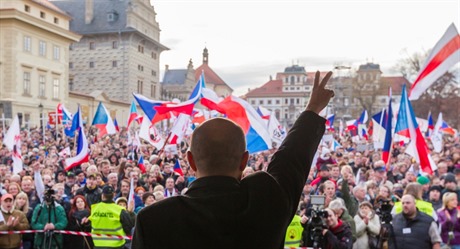 Martin Konvička na demonstraci IvČRN