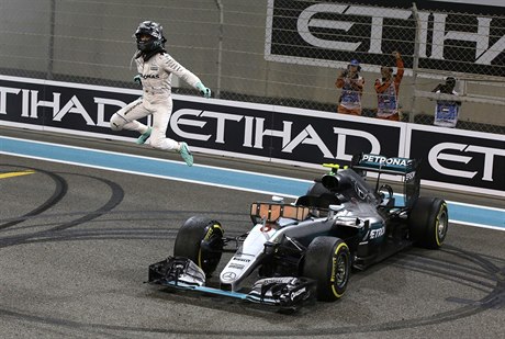 Nico Rosberg slaví.