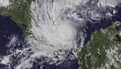 Fotografie hurikánu Otto ze satelitu. | na serveru Lidovky.cz | aktuální zprávy