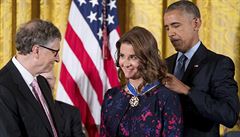 Melinda Gatesová, manelka Billa Gatese,  také obdrela Medaili svobody od...