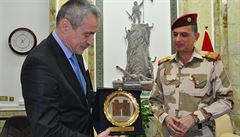 Ministr se také setkal s vrcholnými pedstaviteli irácké armády. V Bagdádu...