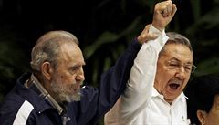 Fidel Castro spolu se svým bratrem Raulem.