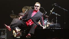 Elton John pilákal do 02 areny 13 tisíc fanouk.