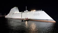 Nejdraí torpédoborec na svt USS Zumwalt.