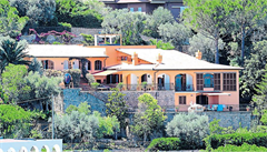 Vila v Monte Argentariu, kterou v roce 2009 pronajal Markus Hasler Marku...
