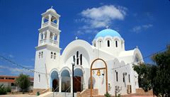 Agistri - dominantou vesnice Skala je jist místní tradiní kostel
