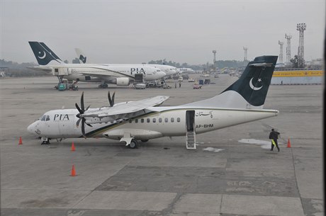 ATR-42 Pakistan International Airlines.
