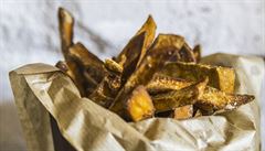 Vekeré burgery jsou podávány v domácím peivu  vetn vlajkové lodi menu,...