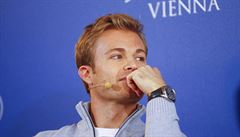 Nico Rosberg se louí s kariérou.
