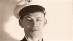 Nedatovaná fotografie Johna D. Andersona, který útok na Pearl Harbor peil.