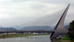 Soudní spor o doplatek Mariánského mostu se táhne od roku 1999.