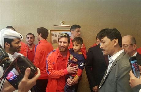 Lionel Messi a Murtaza Ahmady.