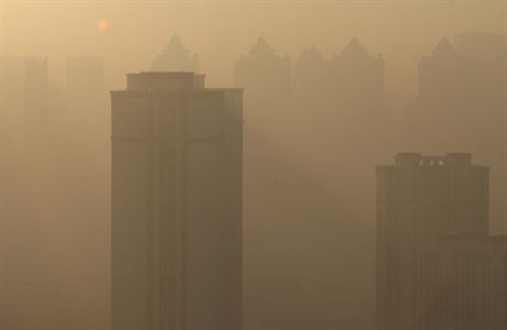 ínská provincie Harbin zalitá smogem.