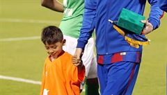 Lionel Messi a jeho malý fanouek Murtaza.