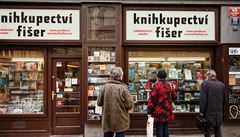 Knihkupectví Fier, které po úmrtí knihkupce Fiera provozuje v Kaprov ulici...