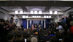 Americký prezident na své poslední tiskové konferenci v Bílém dom.