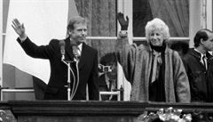 Václav Havel s manelkou Olgou a vedle nich Milan Hofman.