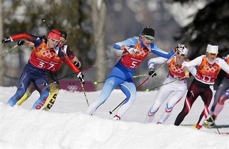 Julia Ivanovová (vlevo) nesmí kvli dopingovému podezení závodit.