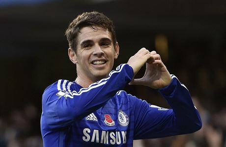 Fotbalista Chelsea Oscar.