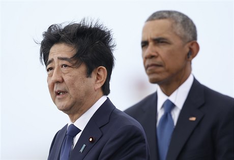 Japonský premiér inzo Abe, promluvil spolen s americkým prezidentem Barackem...