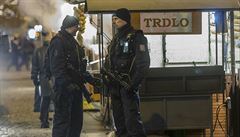 Policie na vánoních trzích - Václavské námstí, Mstek
