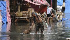 Tajfun Nock-Ten si na Filipínách vyžádal minimálně čtyři oběti