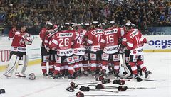 Finále Spengler Cupu 2016: hokejisté Kanady slaví vítzství 5:2 nad Luganem.